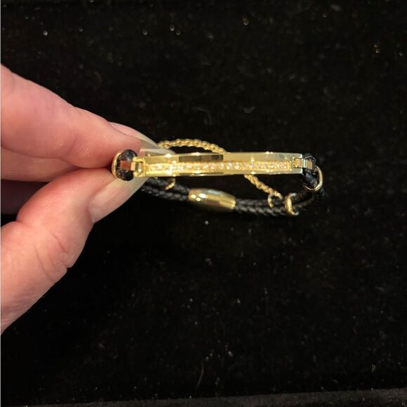 Tocara Lucinda Gold and Black Bracelet with Safety Chain Magnetic Clasp NWOT - Picture 2 of 5